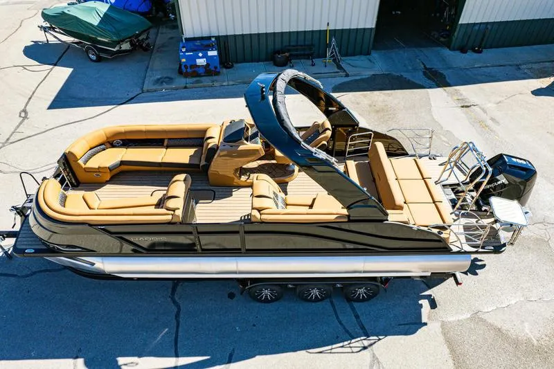 Slide: The Image of Harris Grand Mariner 250 SL 2024 - 6
