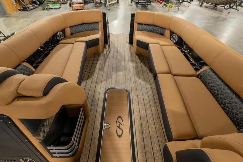Slide: The Image of Harris Grand Mariner 250 SL 2024 - 8
