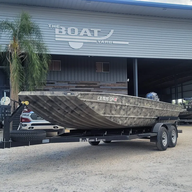 Slide: The Image of 2021 WeldBilt 2170 boat on trailer at The Boat Yard. - 12