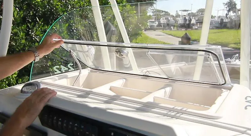 Slide: The Image of Sailfish 242 CC 2021 - 10