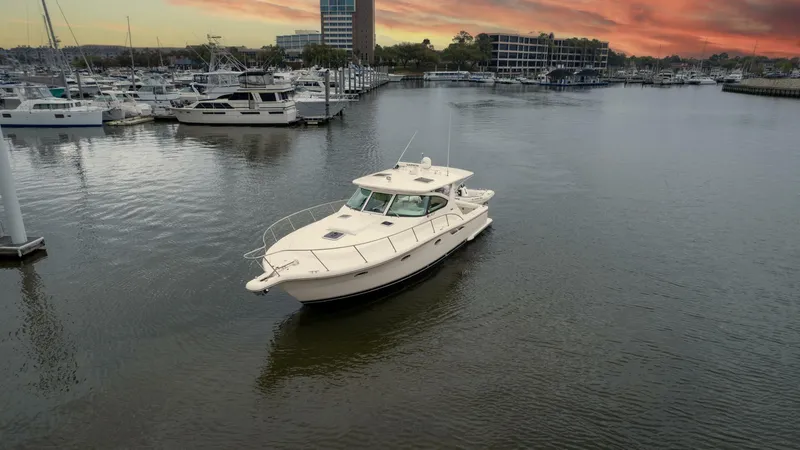 Slide: The Image of Tiara 3800 Open 2004 - 51