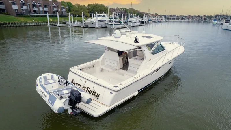 Slide: The Image of Tiara 3800 Open 2004 - 53