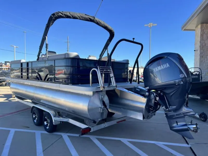 Slide: The Image of 2024 Veranda VISTA VIEW 22RC pontoon boat with Yamaha outboard motor. - 10