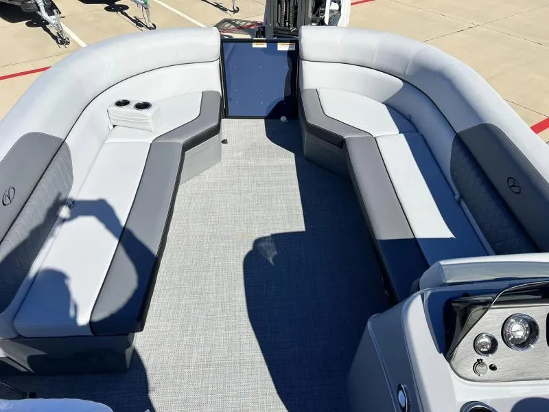 Slide: The Image of 2024 Veranda VISTA VIEW 22RC boat interior with spacious seating and modern design. - 16