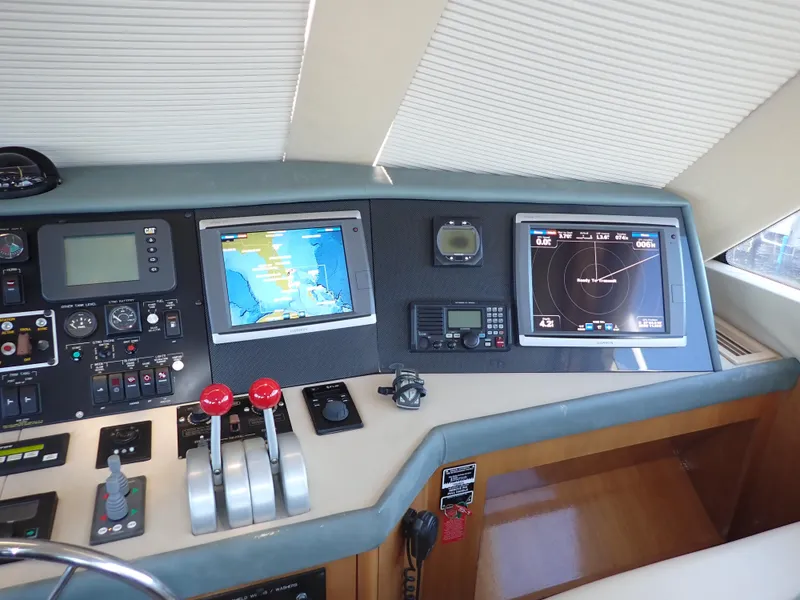 Slide: The Image of Hatteras 60 SOMETHING FISHY - Enclosed Flybridge Helm Electronics - 23