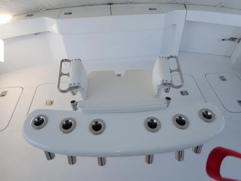 Slide: The Image of Hatteras 60 SOMETHING FISHY - Rod Holders - 28