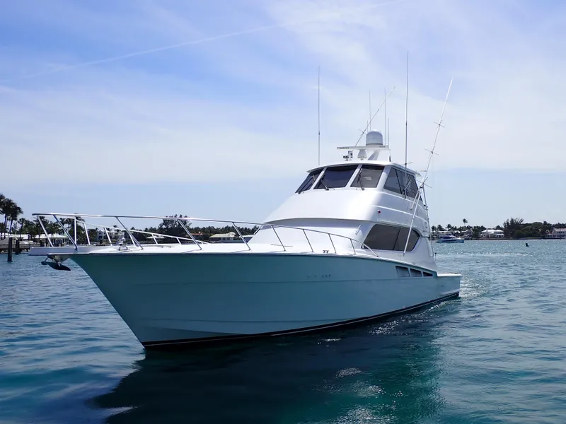 Slide: The Image of Hatteras 60 SOMETHING FISHY - Port Bow Profile - 35