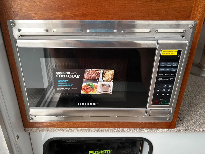 Slide: The Image of Hewescraft 290 Adventure 2026 - 20