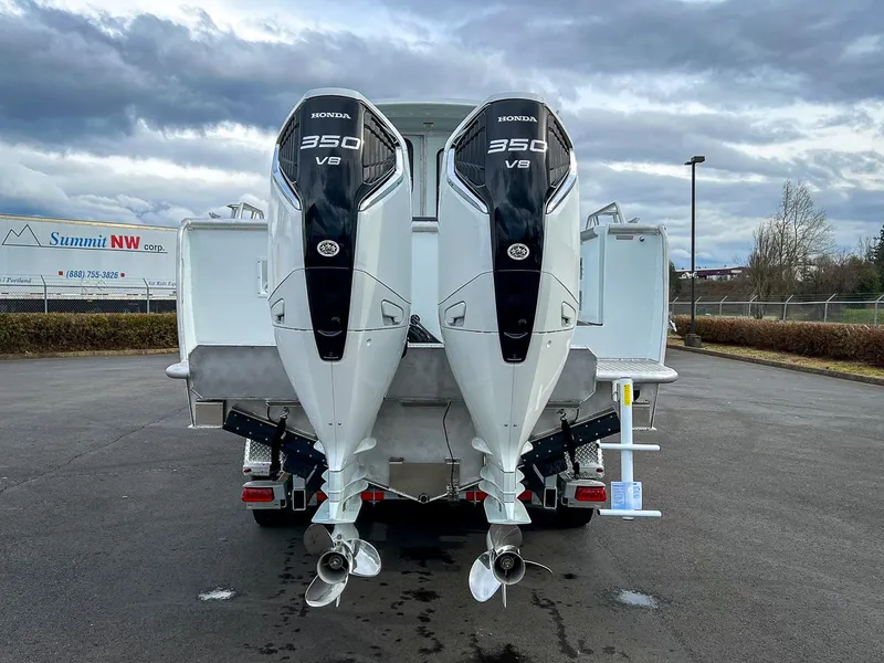 Slide: The Image of Hewescraft 290 Adventure 2026 - 4