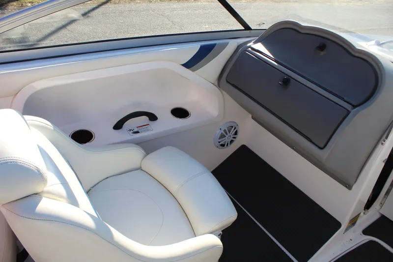 Slide: The Image of Yamaha SX230 2004 - 13