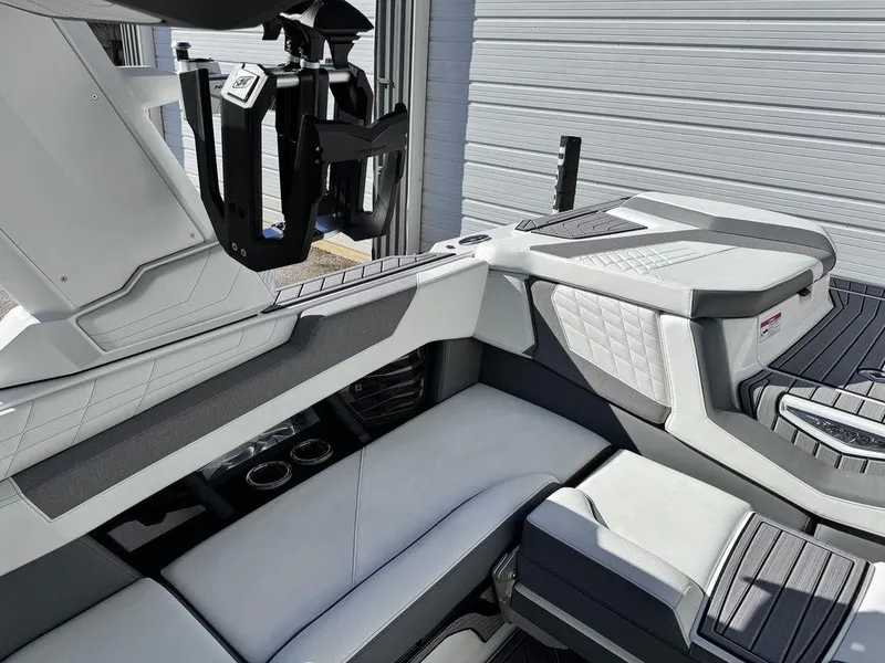 Slide: The Image of Nautique Super Air Nautique G23 2024 - 10