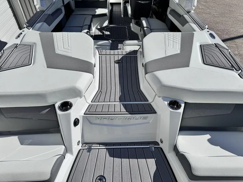 Slide: The Image of Nautique Super Air Nautique G23 2024 - 3