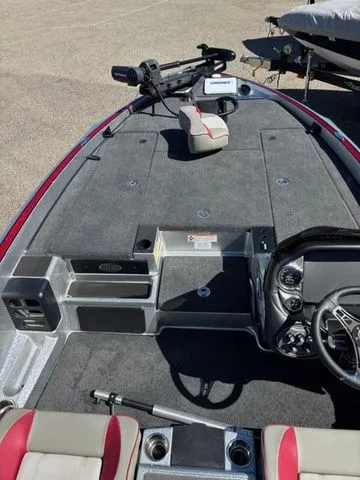 Slide: The Image of Triton 18 TrX 2024 - 6