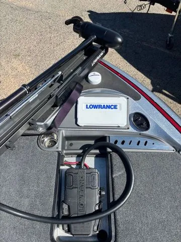 Slide: The Image of Triton 18 TrX 2024 - 8