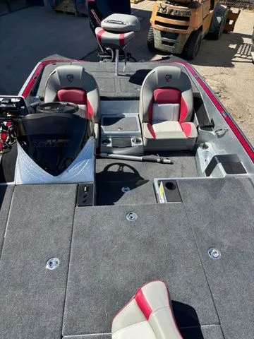 Slide: The Image of Triton 18 TrX 2024 - 9