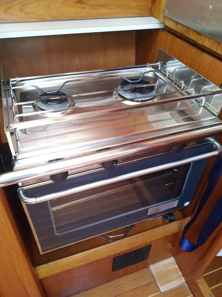 Slide: The Image of Galley area of Jeanneau Sun Odyssey 40.3, year 2005. - 19