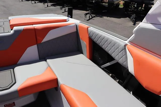 Slide: The Image of Tigé Z1 2024 - 14