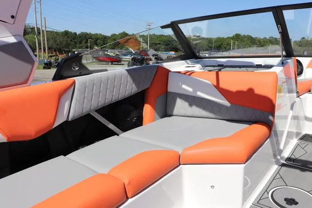 Slide: The Image of Tigé Z1 2024 - 15