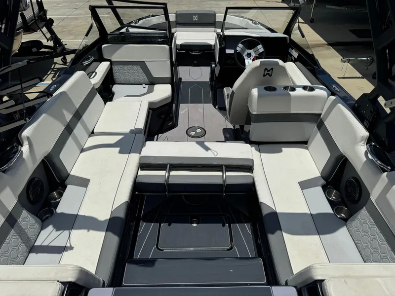 Slide: The Image of 2023 Heyday H-22 boat interior with spacious seating and modern design. - 6