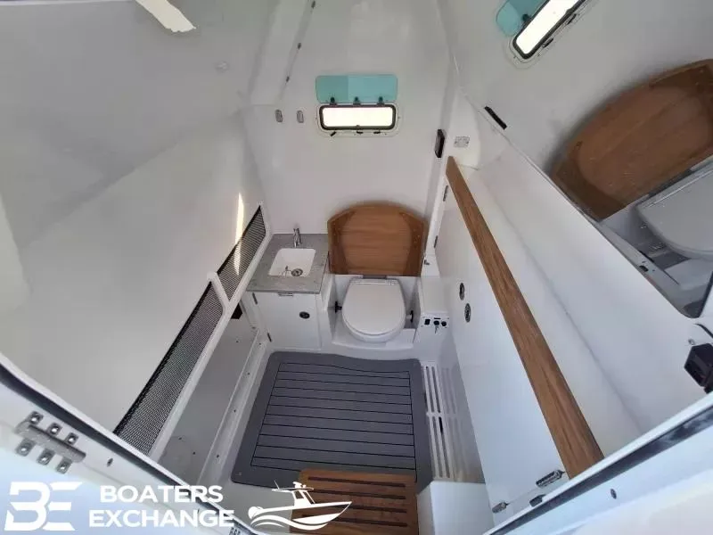 Slide: The Image of Everglades 335 Center Console 2024 - 14