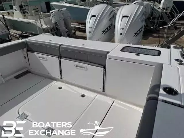 Slide: The Image of Everglades 335 Center Console 2024 - 3