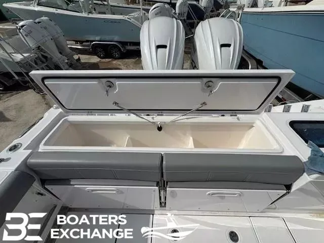 Slide: The Image of Everglades 335 Center Console 2024 - 5