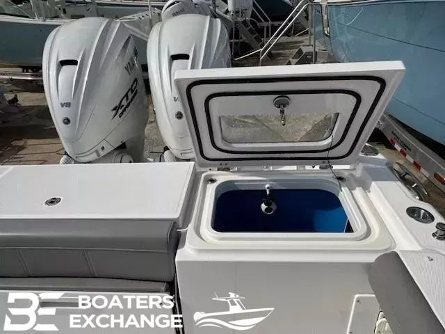 Slide: The Image of Everglades 335 Center Console 2024 - 6