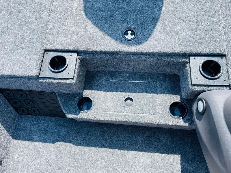 Slide: The Image of 2024 Tracker Pro Team 195 TXW Tournament Edition boat interior with cup holders. - 22