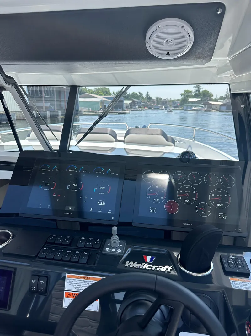 Slide: The Image of Wellcraft 355 Commuter 2024 - 63