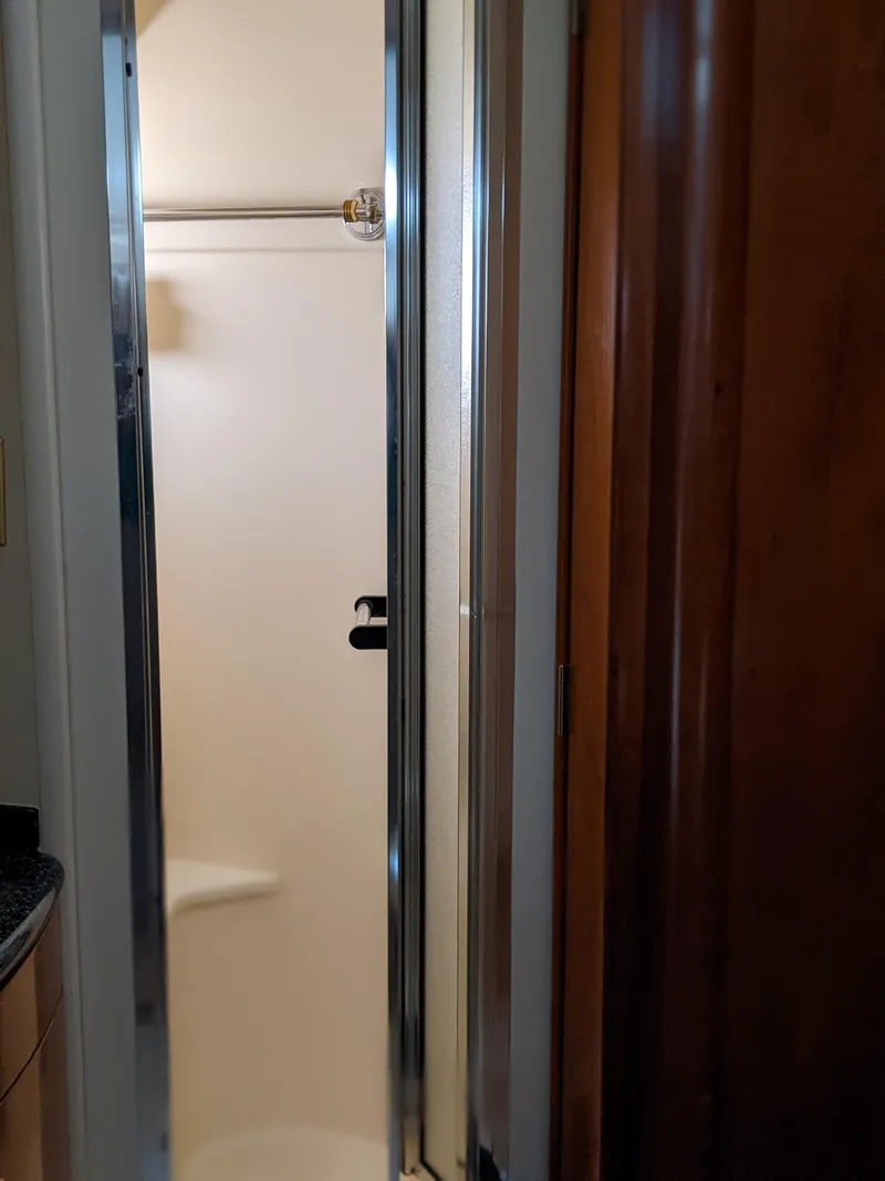 Slide: The Image of Shower area in a 2000 Carver 506 Motor Yacht. - 36