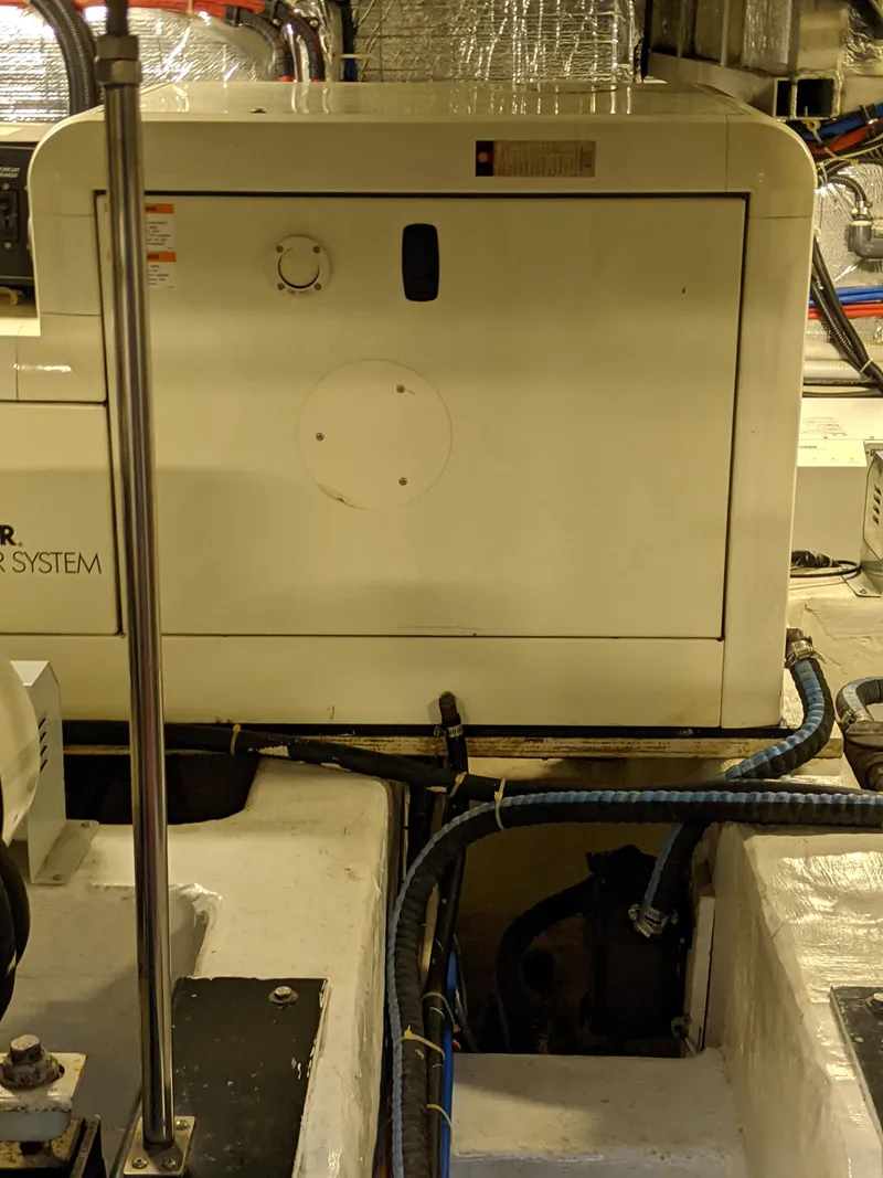 Slide: The Image of Carver 506 Motor Yacht 2000 - 53