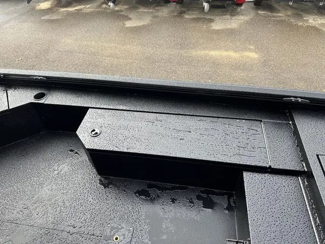 Slide: The Image of Avid 18 Commander 2025 - 21