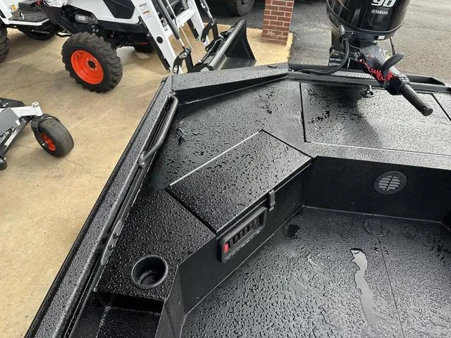 Slide: The Image of Avid 18 Commander 2026 - 13