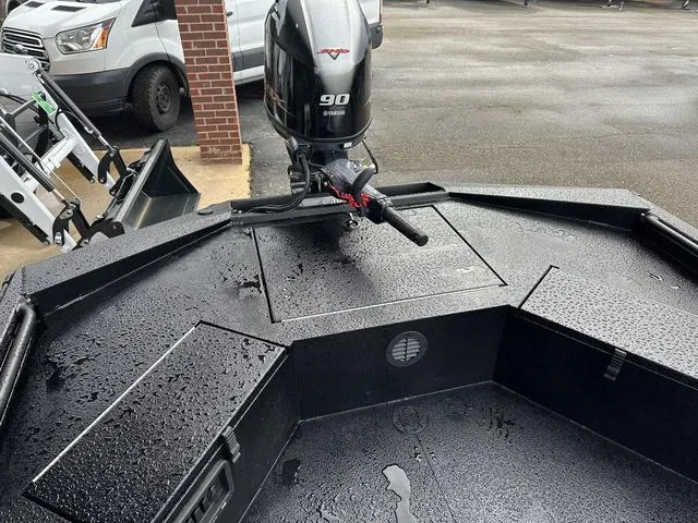 Slide: The Image of Avid 18 Commander 2026 - 14