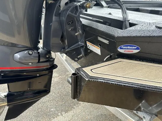 Slide: The Image of Avid 18 Commander 2026 - 25