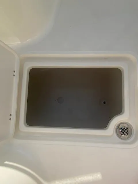 Slide: The Image of Bulls Bay 255CC 2025 - 14