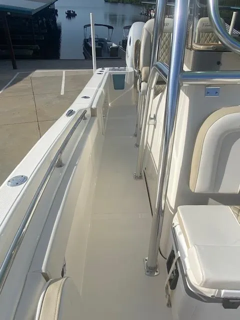 Slide: The Image of Bulls Bay 255CC 2025 - 15