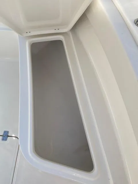 Slide: The Image of Bulls Bay 255CC 2025 - 5