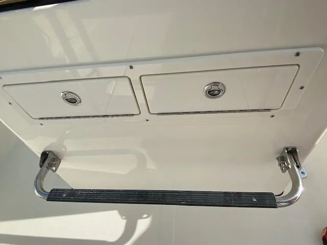 Slide: The Image of Bulls Bay 255CC 2025 - 7