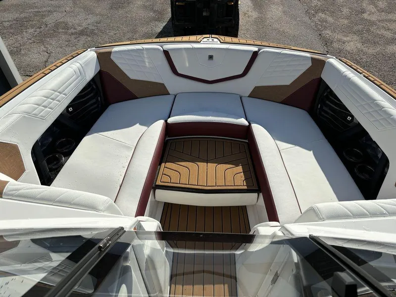 Slide: The Image of Nautique Super Air Nautique G23 2024 - 5