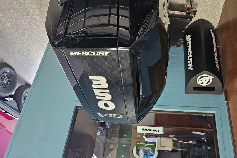 Slide: The Image of 2024 Regency 250 LE3 Sport with Mercury V10 outboard motor. - 29