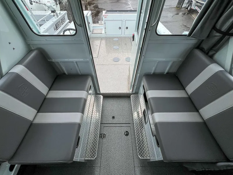 Slide: The Image of Hewescraft 250 Alaskan 2024 - 13