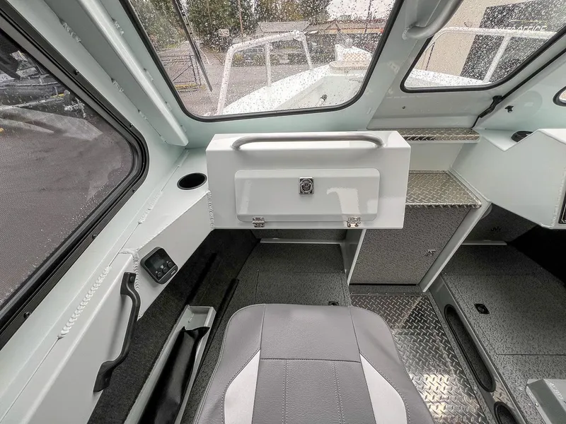 Slide: The Image of Hewescraft 250 Alaskan 2024 - 8