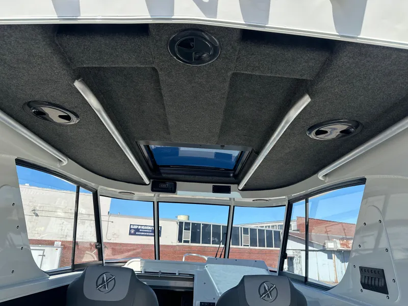 Slide: The Image of Inner Hand Rails on the 2024 Extreme Boats 795 Walk Around 26' for Sale by Parma Marine - 10