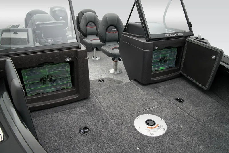 Slide: The Image of Tracker Targa V-18 Combo 2024 - 27