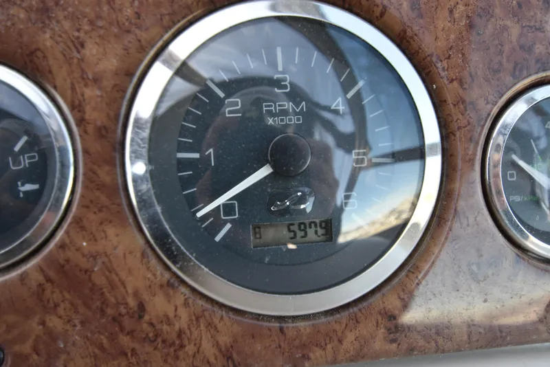 Slide: The Image of Sea Ray Sundancer 260 2000 - 18