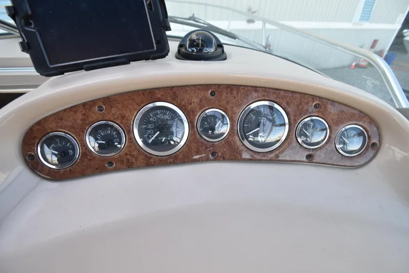 Slide: The Image of Sea Ray Sundancer 260 2000 - 21