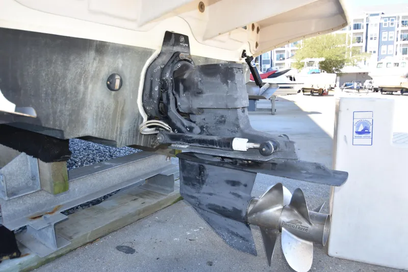 Slide: The Image of Sea Ray Sundancer 260 2000 - 7