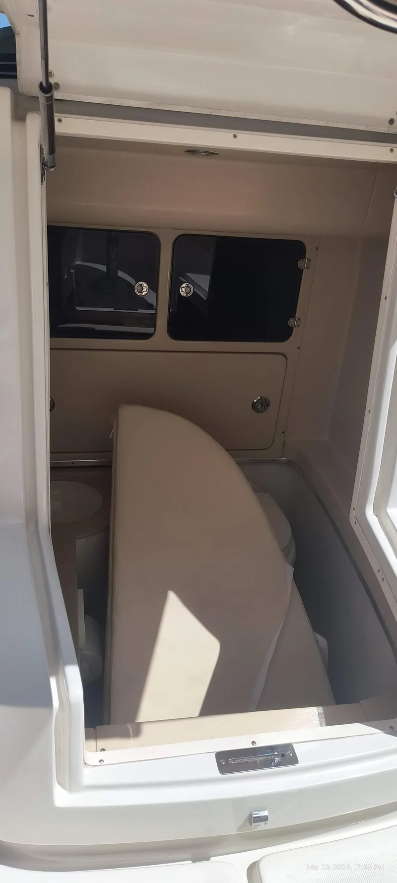 Slide: The Image of Interior cabin of a 2015 Chris-Craft Catalina 29 boat. - 30