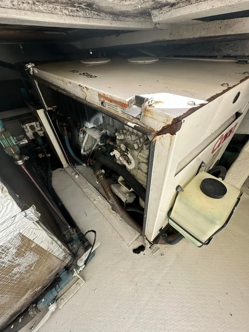 Slide: The Image of Uniesse 42 Open 2001 - 115